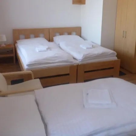 Garni Rambousek Prag