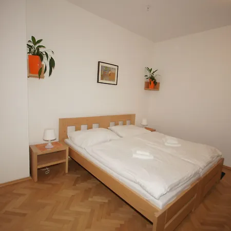 Garni Rambousek Hotel