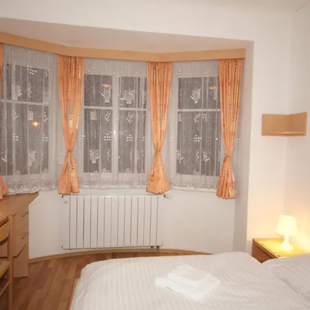 Garni Rambousek 3*