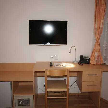 Szálloda Garni Rambousek 3*