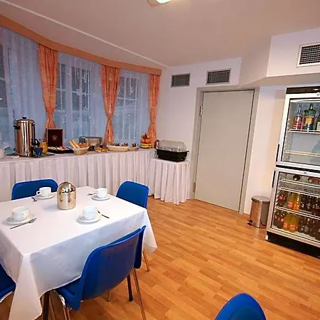 Garni Rambousek Hotel