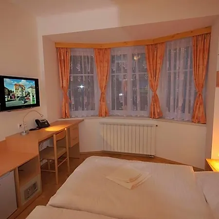 Garni Rambousek 3*