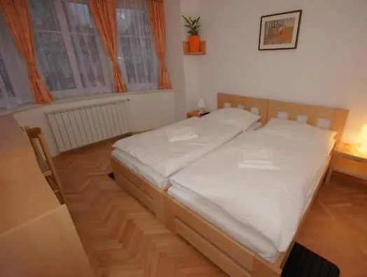 Garni Rambousek Hotel 3*