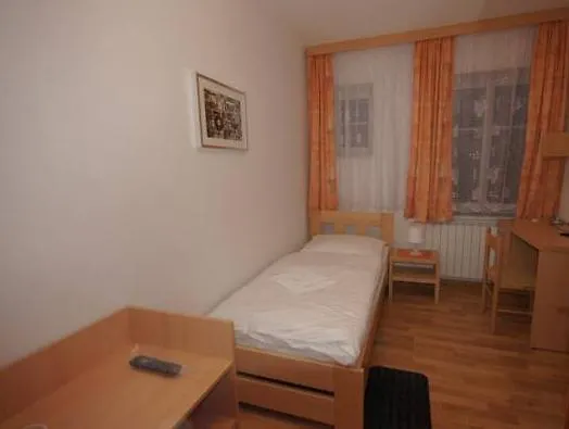 Garni Rambousek Hotel