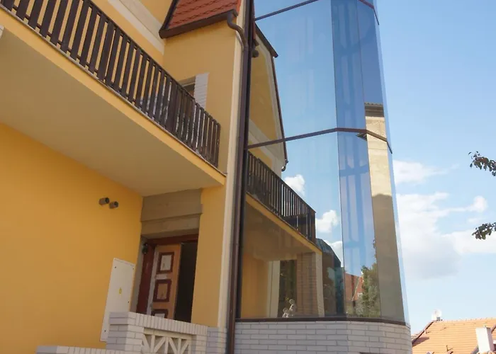 Hotel Garni Rambousek 3*