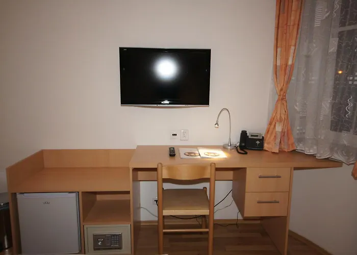 Hotel Garni Rambousek 3*